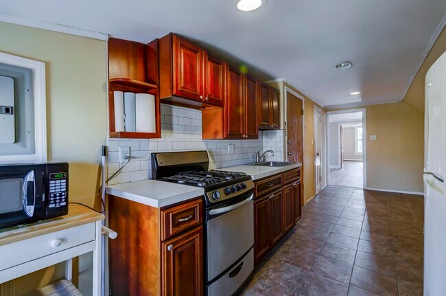 Photo - 788 Avenue A Ave