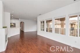 32 Carnation