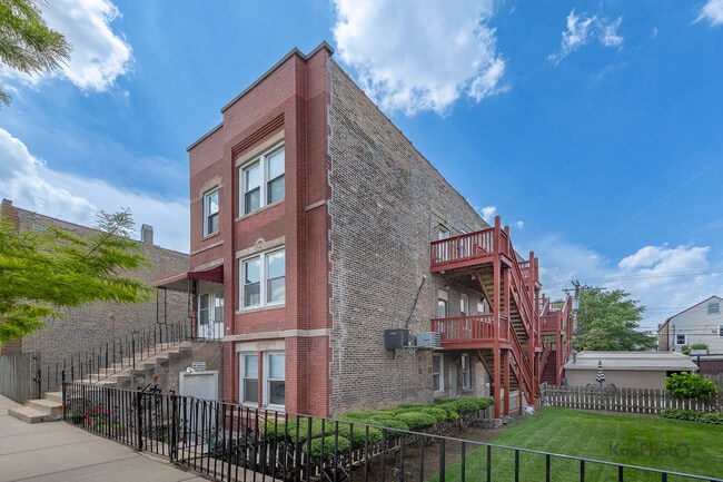 Photo - 2504 S Blue Island Ave Unit 1R