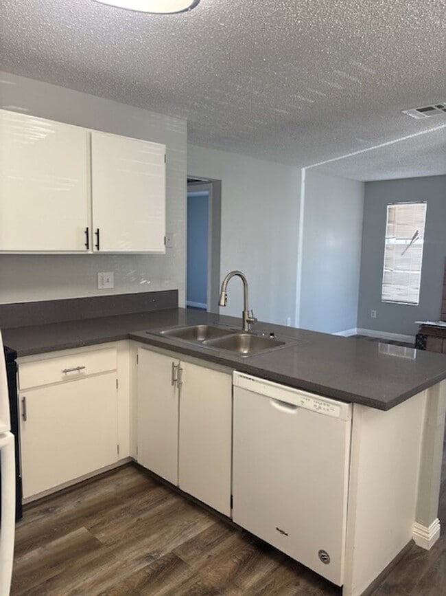 Photo - 2665 Bryandouglas Dr Unidad 2/B