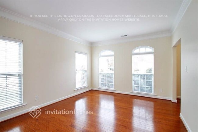 Photo - 4815 St Simons Terrace