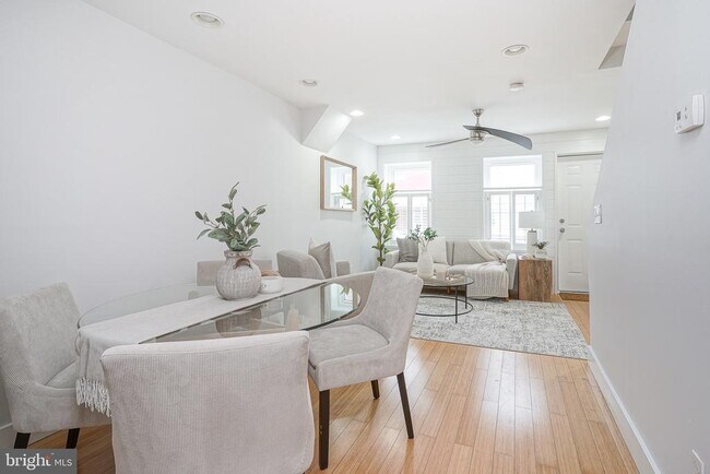 Photo - 2111 Manton St