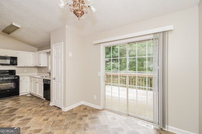 Photo - 124 Emerald Pines Dr