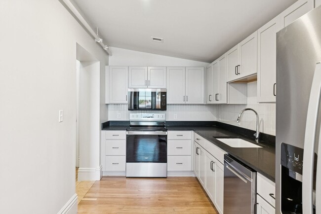 Photo - 129 Main St Unit 301