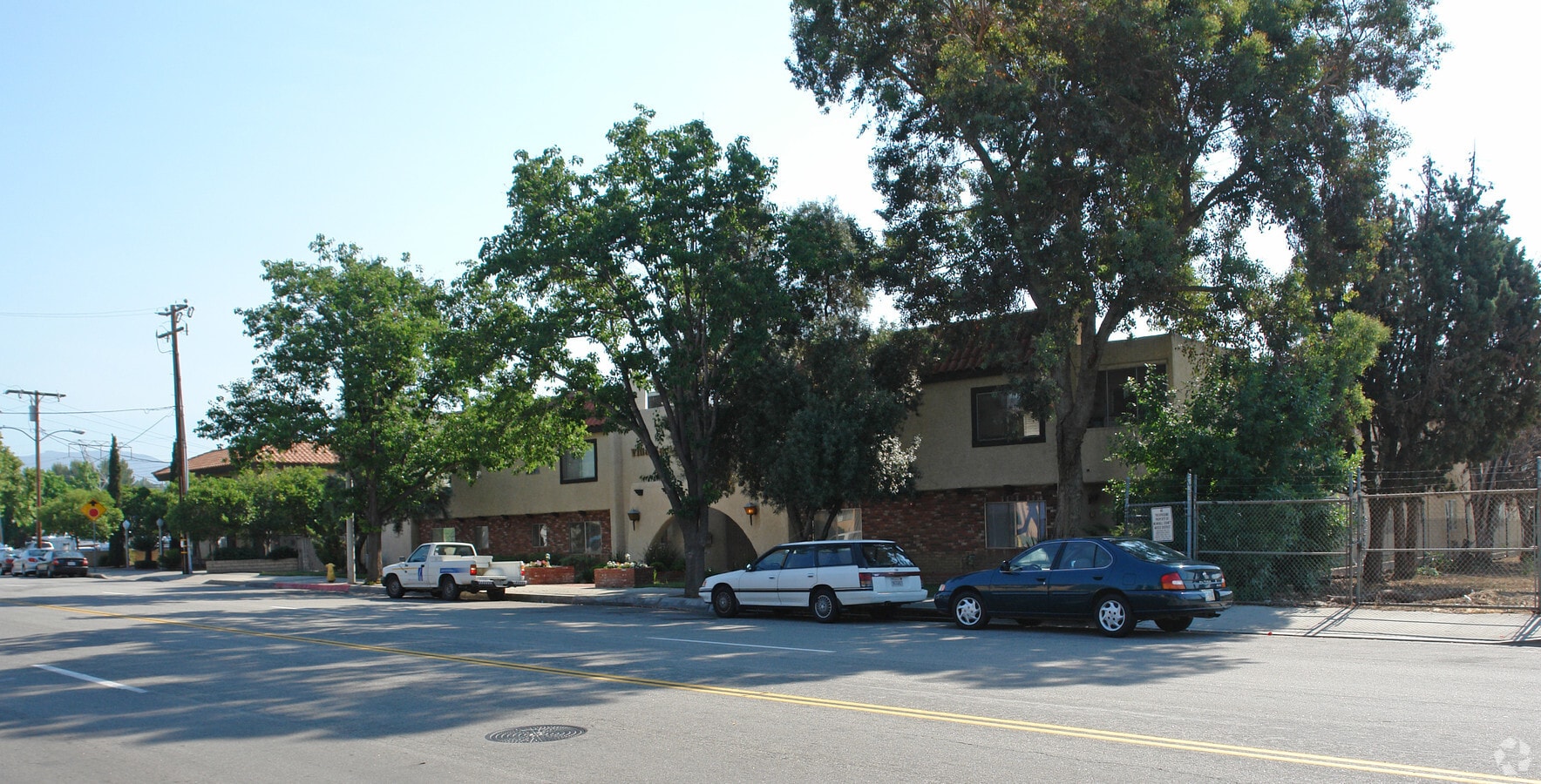 Photo - Villa Castaic
