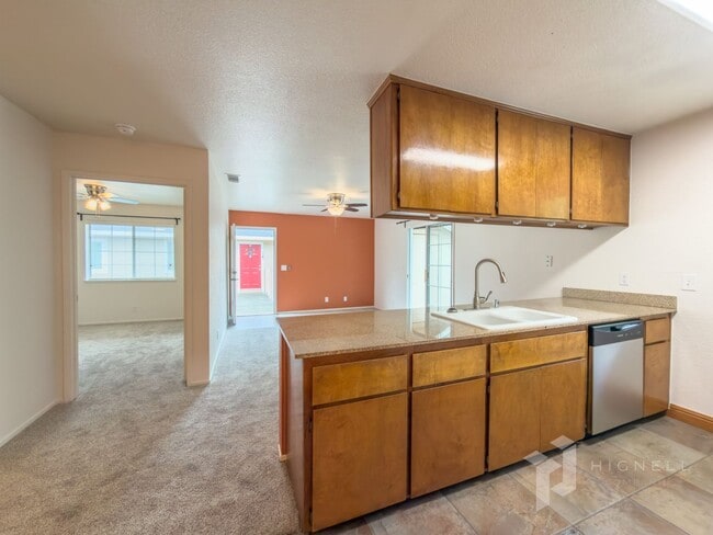 Photo - 3 Bedroom Condo, Gated Community in Chico
