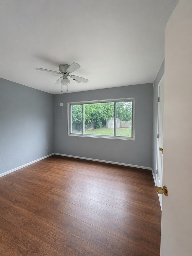 Photo - 2720 NW 49th St
