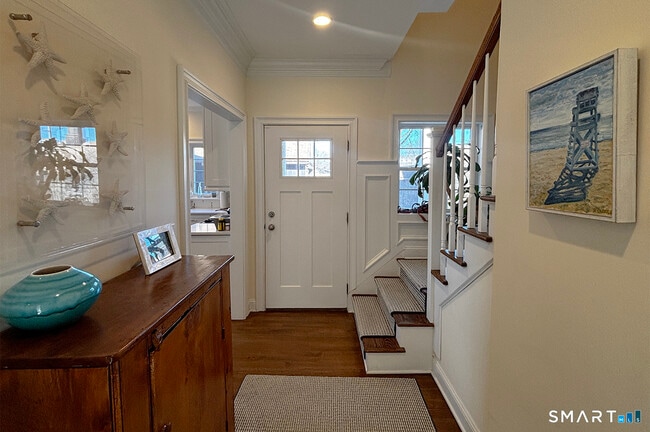 Photo - 860 Oldfield Road