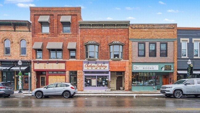 Building Photo - 119 S Main St Unit B