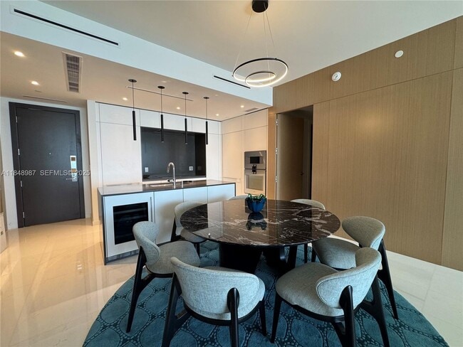 Photo - 300 Biscayne Blvd Way Unidad 4705W