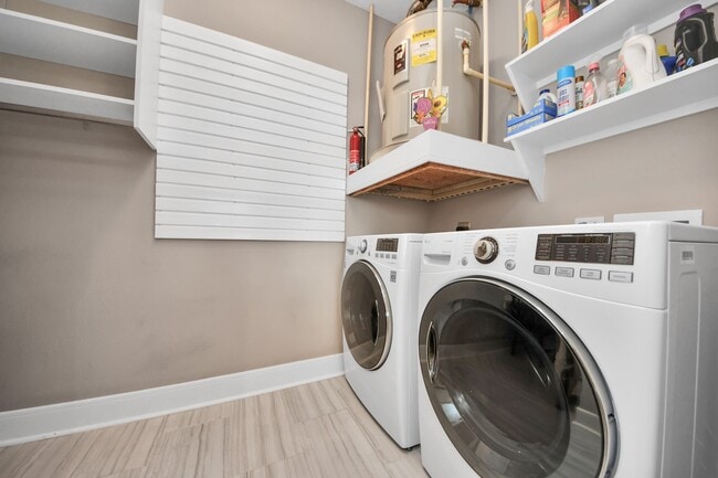 Photo - 3333 Allen Pkwy Unit 1303