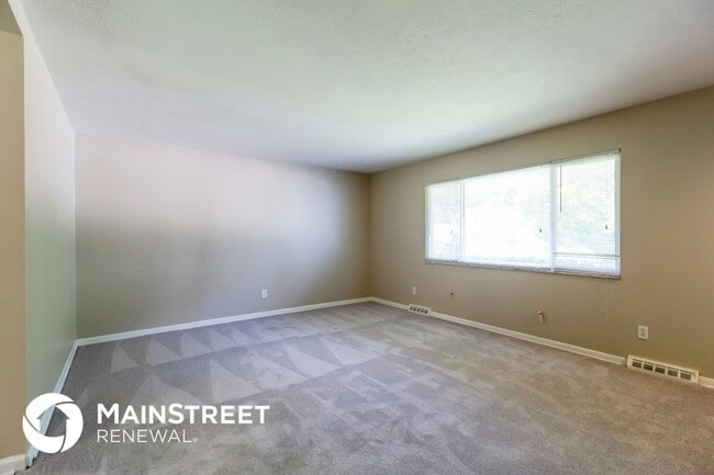 Photo - 1387 Bosworth Ct