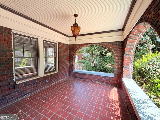 Photo - 557 Manford Rd SW