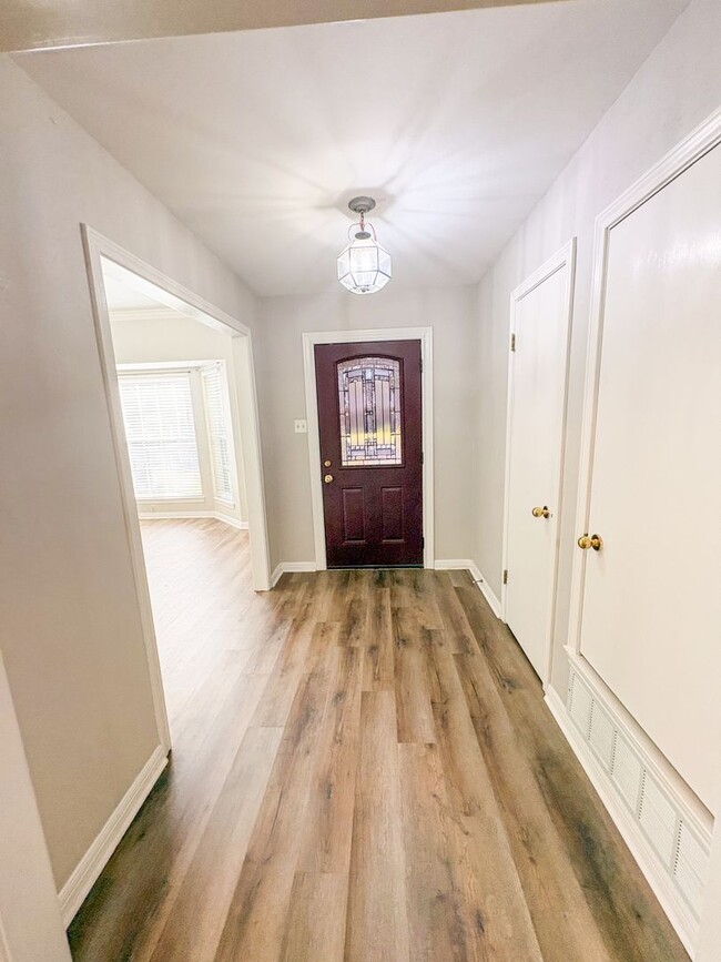 Photo - 1221 Walden St