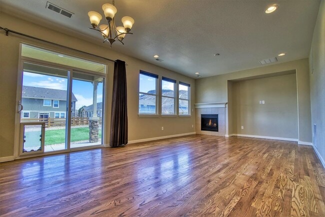Photo - 5796 Dunraven St