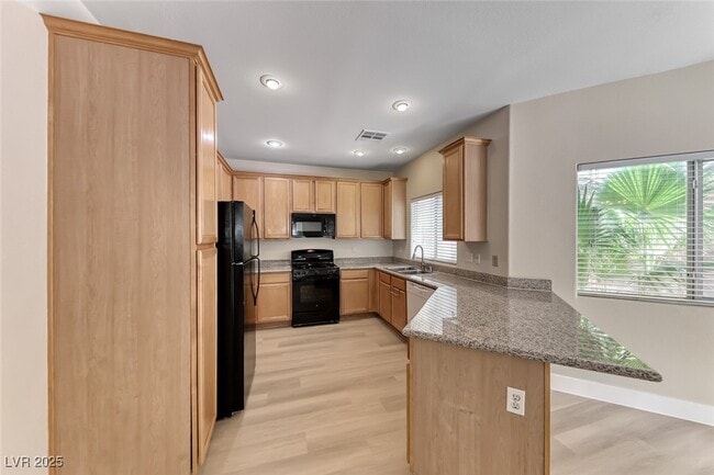 Photo - 5567 Cortu Ave