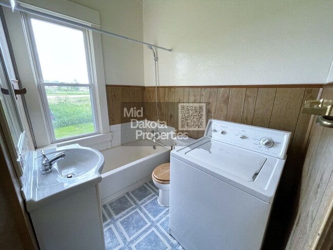 Photo - 1821 S Wisconsin St Unit House