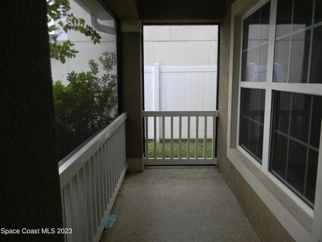 Photo - 1576 Alaqua Way