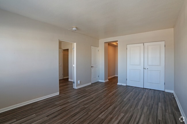 1HAB, 1BA - 585 ft²