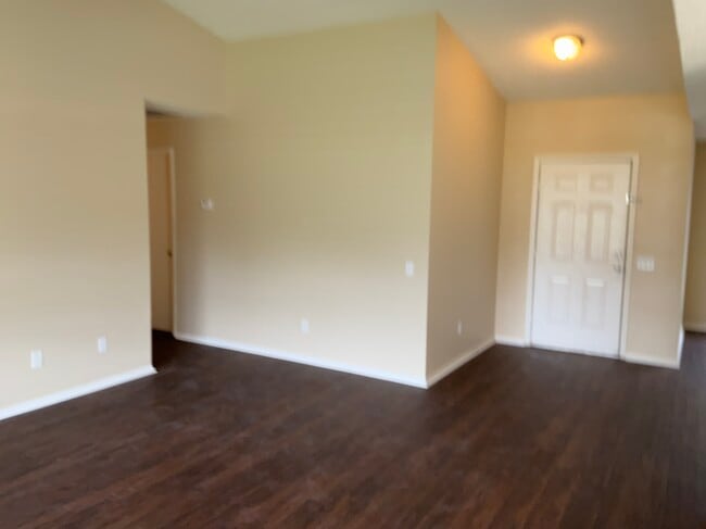 Photo - 11106 3rd Ave E