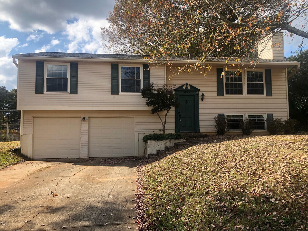 Photo - 2587 Morgan Lake Dr NE House
