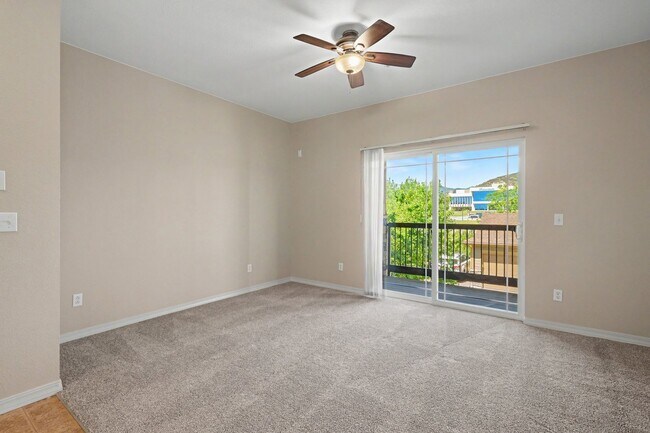 Photo - Beautifully Updated 2 Bed / 2 Bath Condo with Garage in Chatfield Bluffs