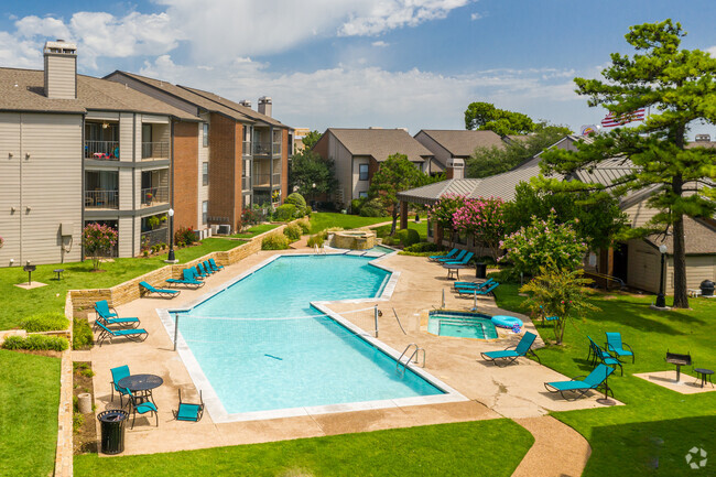 Hunter's Ridge Apts. - Hunter's Ridge Apts.