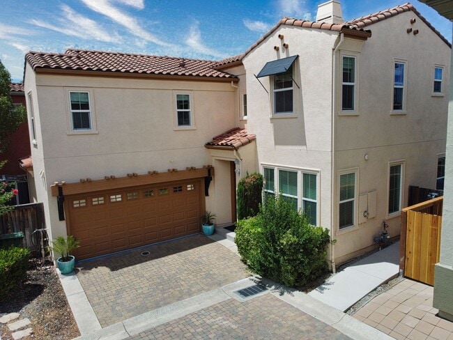 Photo - Gorgeous 4 Bed, 3.5 Bath in Brentwood