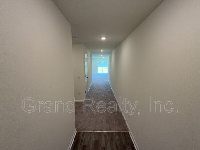 Photo - 4316 Jitterbug St
