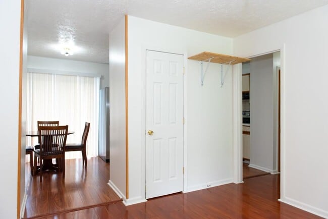 Photo - 6205 Fieldcrest Dr