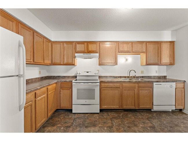Photo - 949 Wescott Trail Unit 201