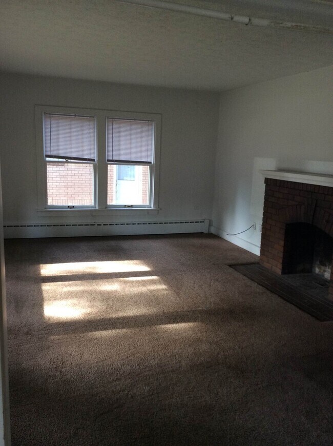 Photo - 630 S Whitcomb St Unit 630 S Whitcomb St