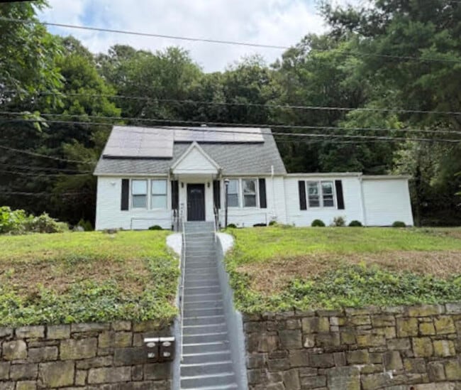 Building Photo - 74 Mt Pleasant St Unit 1