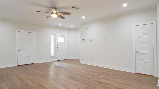 Photo - 4022 Ivanhoe Ln