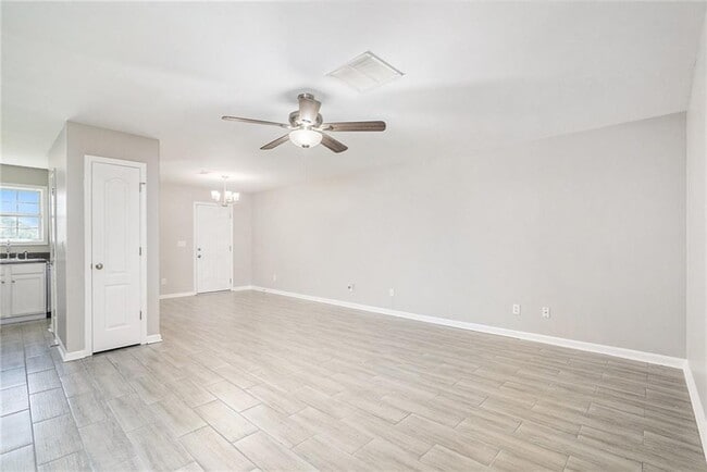 Photo - 6515 Snow Bird Ln