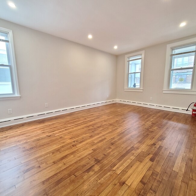 Photo - 6115 Monitor Pl Unit 2nd Floor