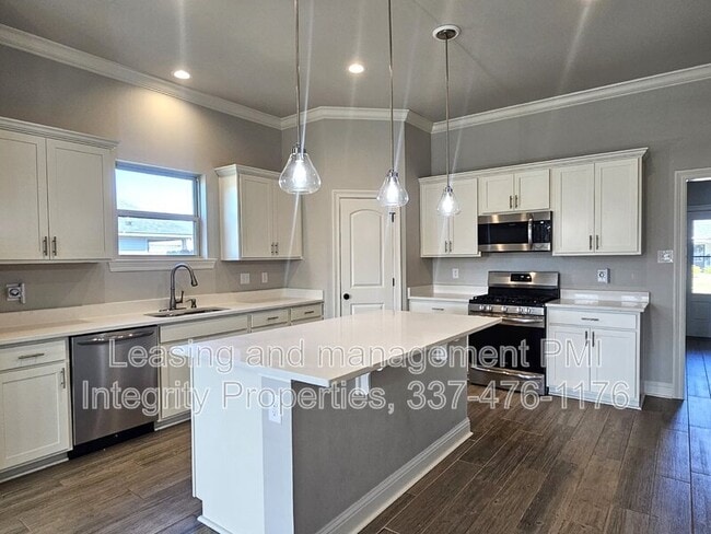 Photo - 39083 Harrier St