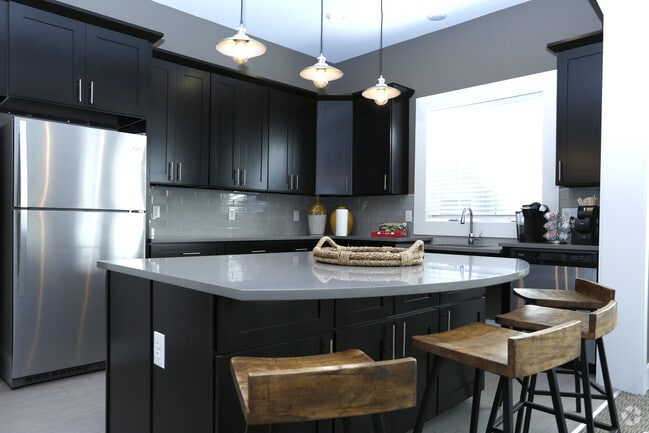 Clubhouse - Morgan's Bluff