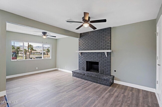 Photo - 10096 Ontario Ave