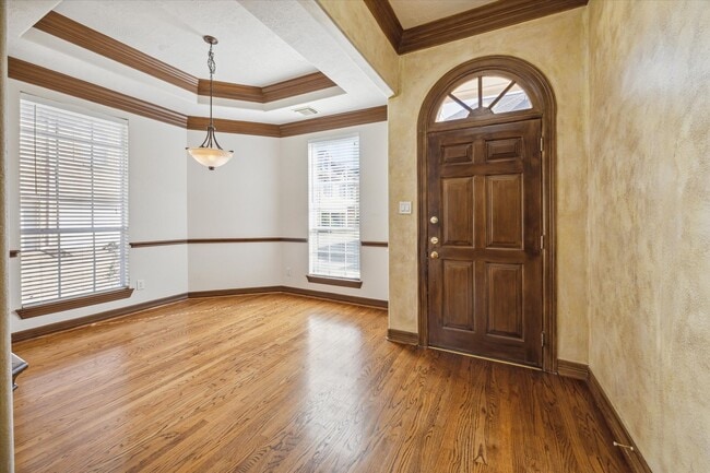 Photo - 2802 Briarhurst Park
