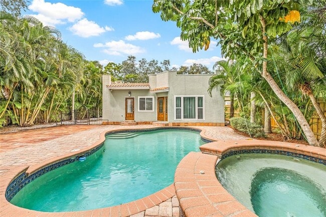 Photo - 2434 W Prospect Rd