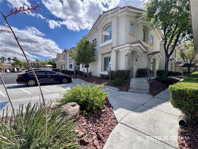 Building Photo - 1511 Cardinal Peak Ln Unit 101
