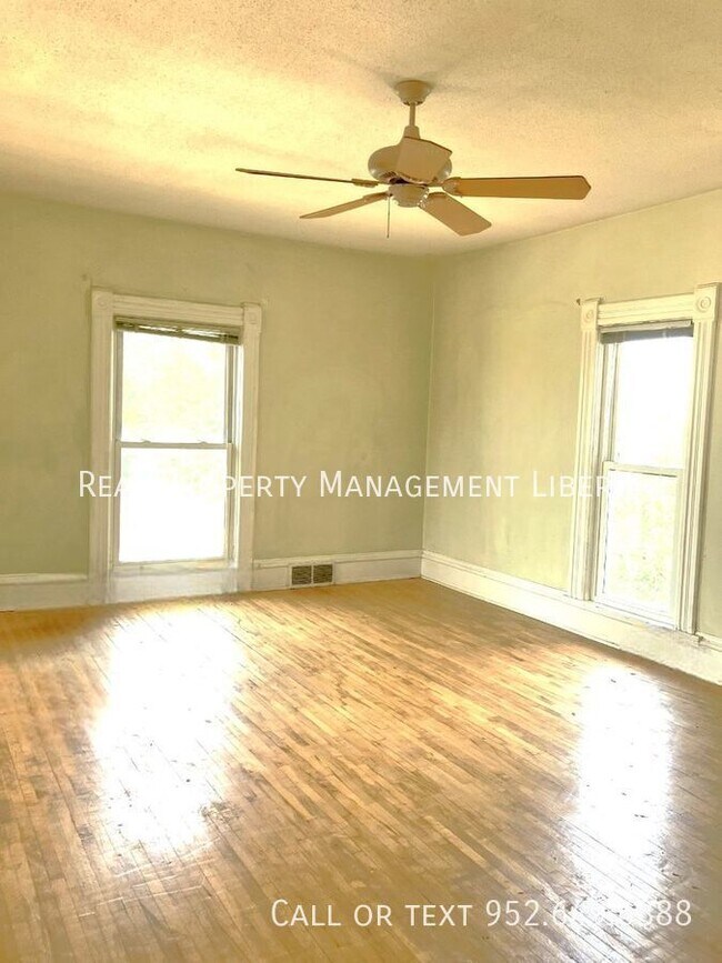 Photo - 2309 Buchanan St NE Unit 2