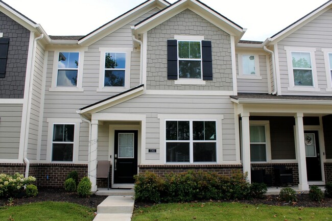 Building Photo - Coming Soon! Beautiful 3 BR Condo in a Great Avon Community!