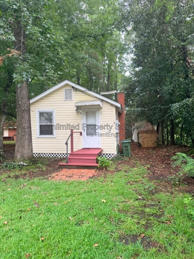 Building Photo - 5910 Park Ave