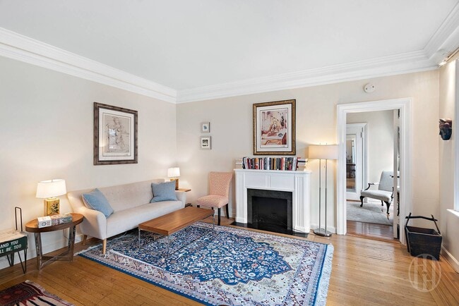 Photo - 510 W 110th St Unidad 8D