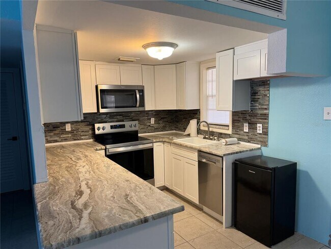Photo - 4515 Marine Pkwy Unit 102