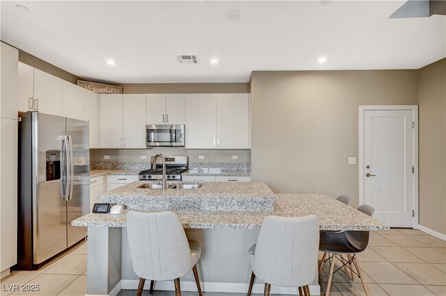 Photo - 9864 Kings Glen St Unidad 9864