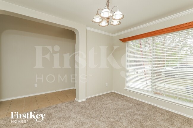 Photo - 315 Donalan Dr
