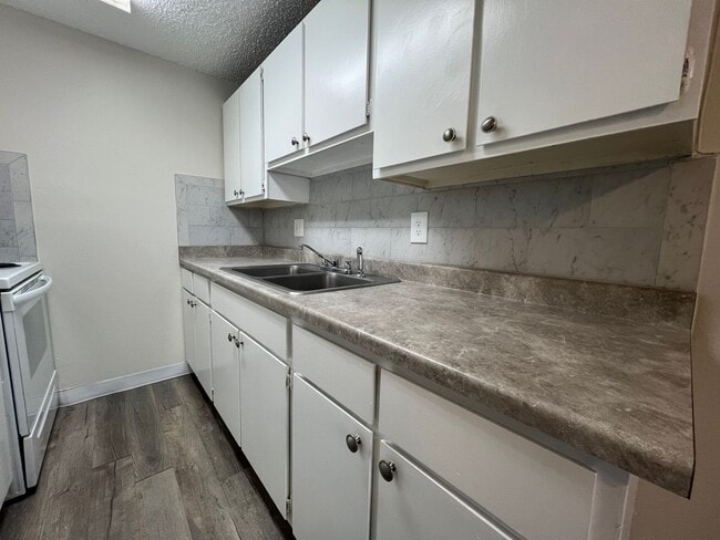 Photo - 10th Street Square Apartments Unit 10th345